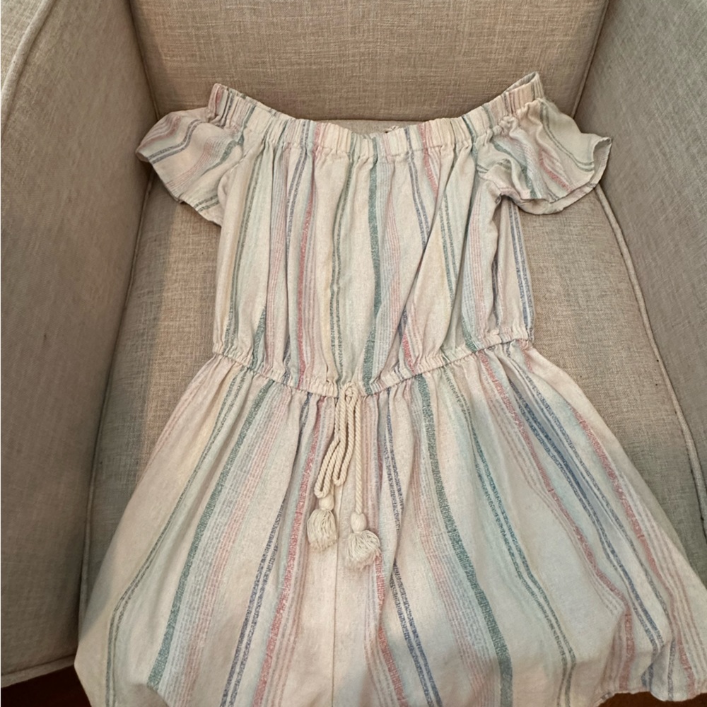 Off shoulder romper! Worn once great condition!